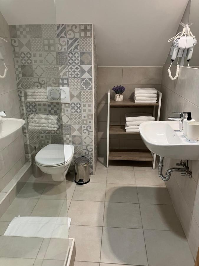 Petlov Salas Rooms Novi Sad Eksteriør billede