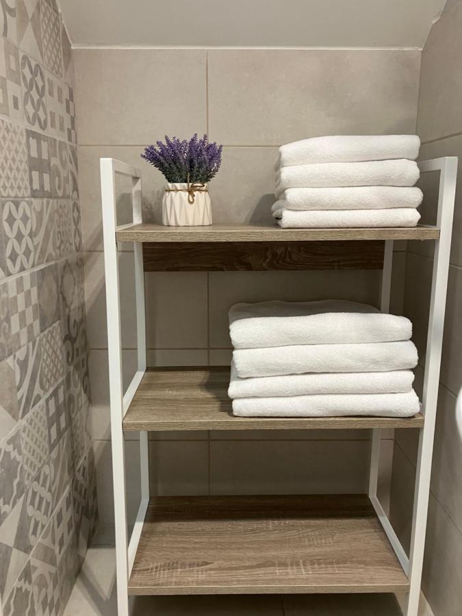 Petlov Salas Rooms Novi Sad Eksteriør billede
